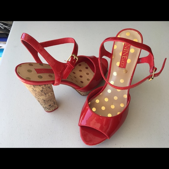 Nine & Co. Sizzling Hot Red Patient Leather Heeled Sandals NWOB - Picture 2 of 4